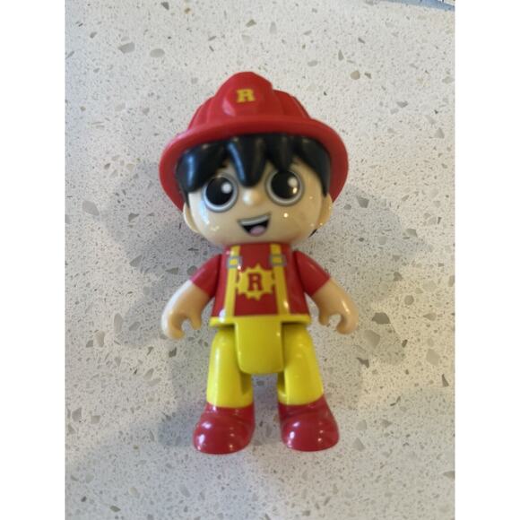 Ryan's World Firefighter And Construction 2019 Set of 2 - Picture 3 of 6